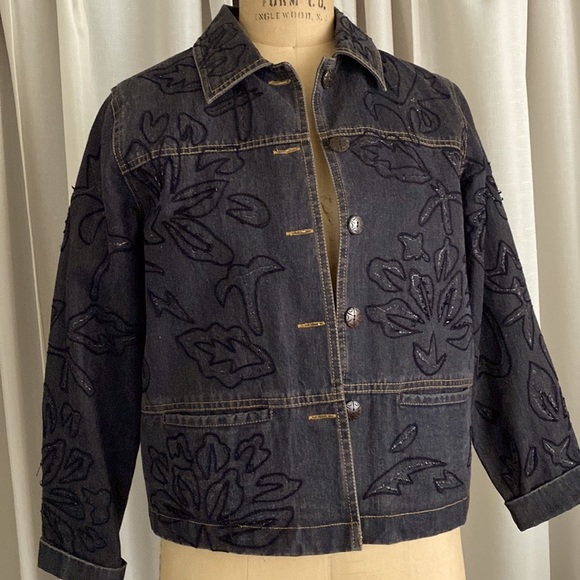 Black faded or grayish embroidery denim jacket - Picture 2 of 10